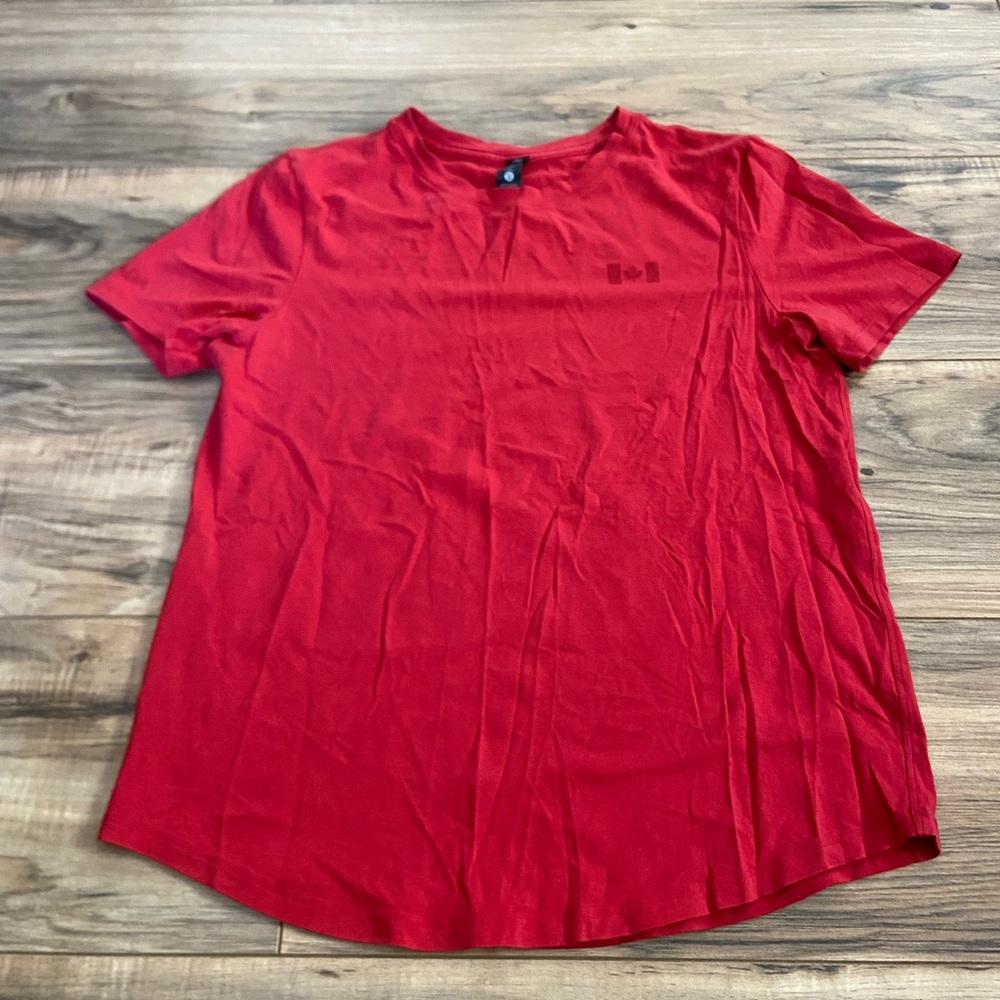 Lululemon Athletica Vibrant Red Short Sleeve Tee